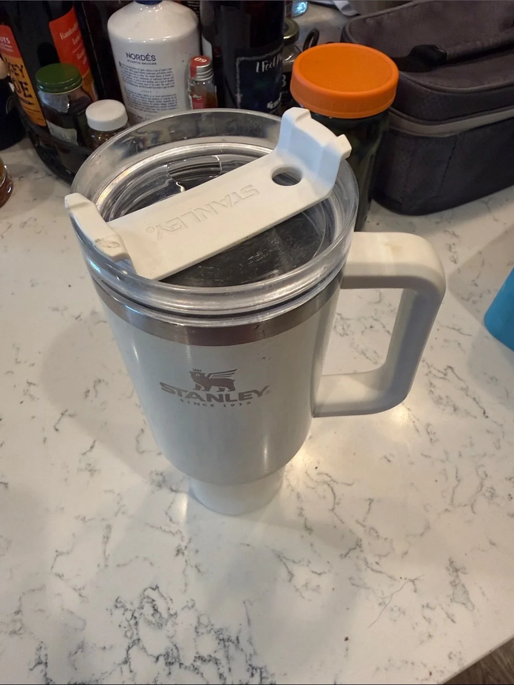 Stanley Cream Travel Mug with Handle and Clear Lid - Picture 2 of 4